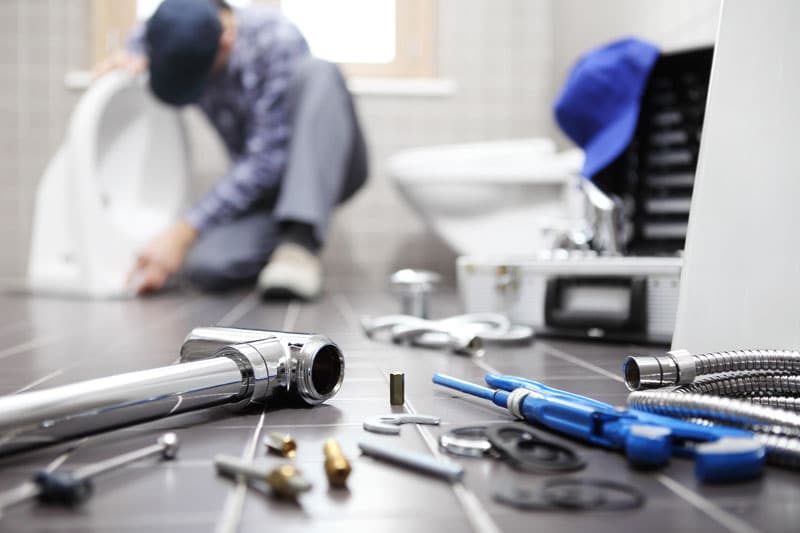 When to Call a Plumber Urgently